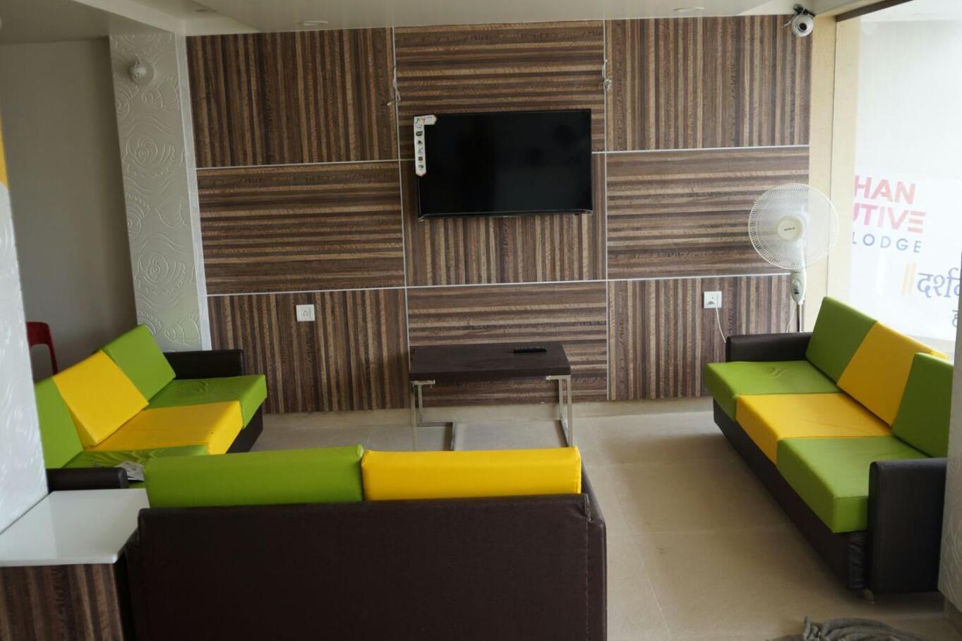 Hotel Darshan Executive Tuljapur Екстер'єр фото