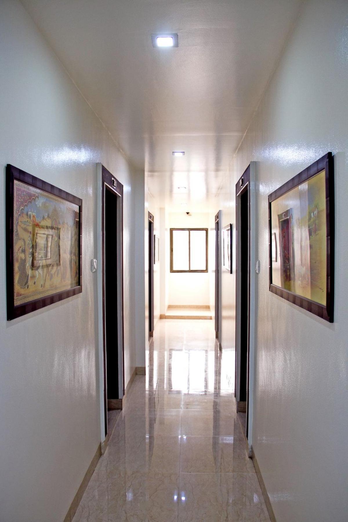 Hotel Darshan Executive Tuljapur Екстер'єр фото